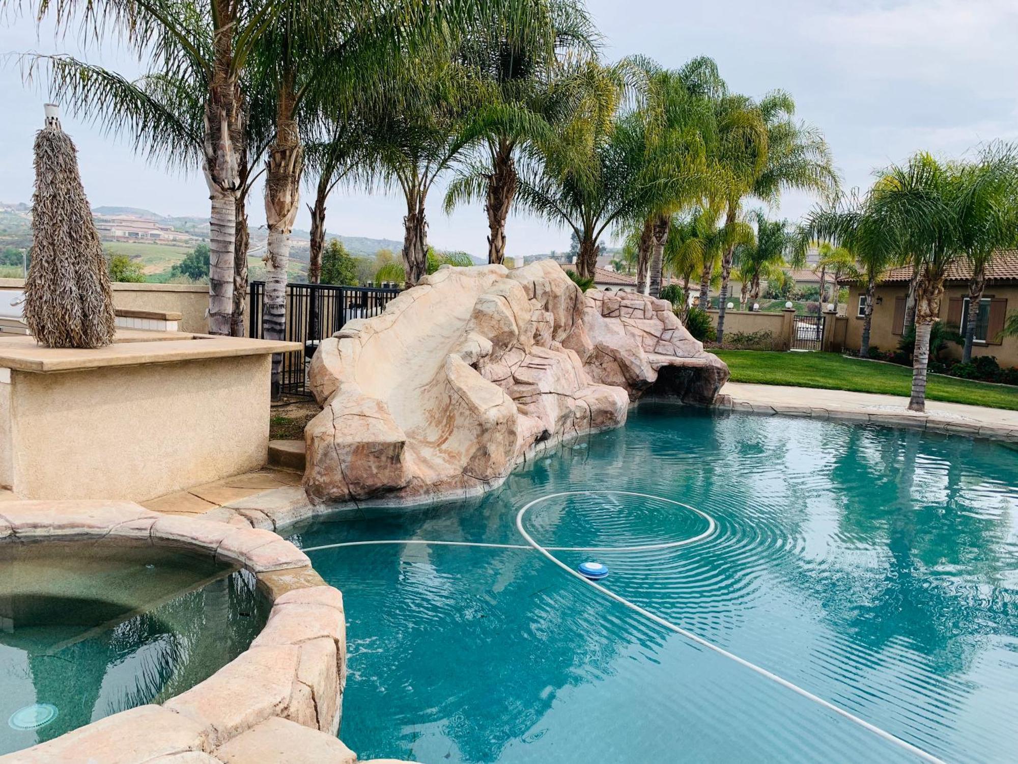 High End Triplex With Pool * Riverside