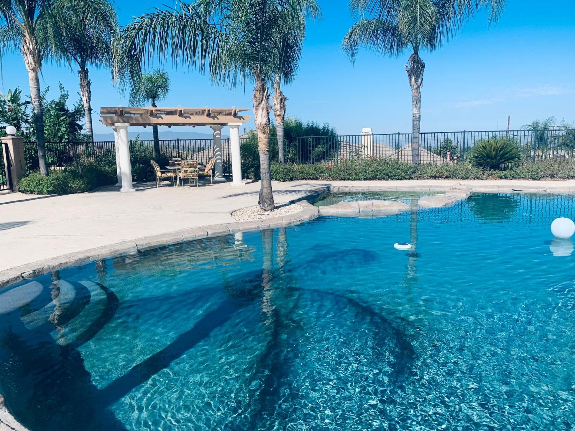 High End Triplex With Pool Apartamento Riverside